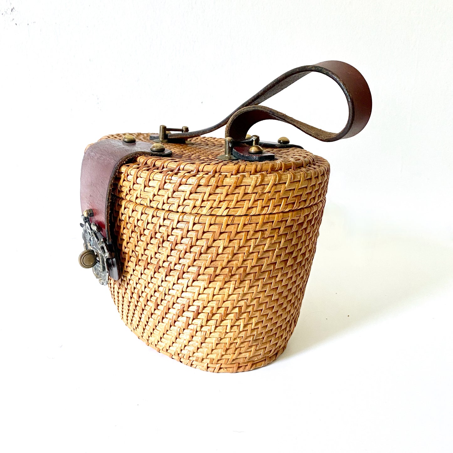 1960s Wicker Basket Box Purse Rare Hand Bag Nantucket Summer Bag Etienne Aigner