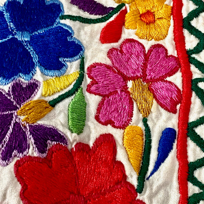 Vintage Hand Embroidered Puebla La Aguja Blouse with Flowers Frida style Med