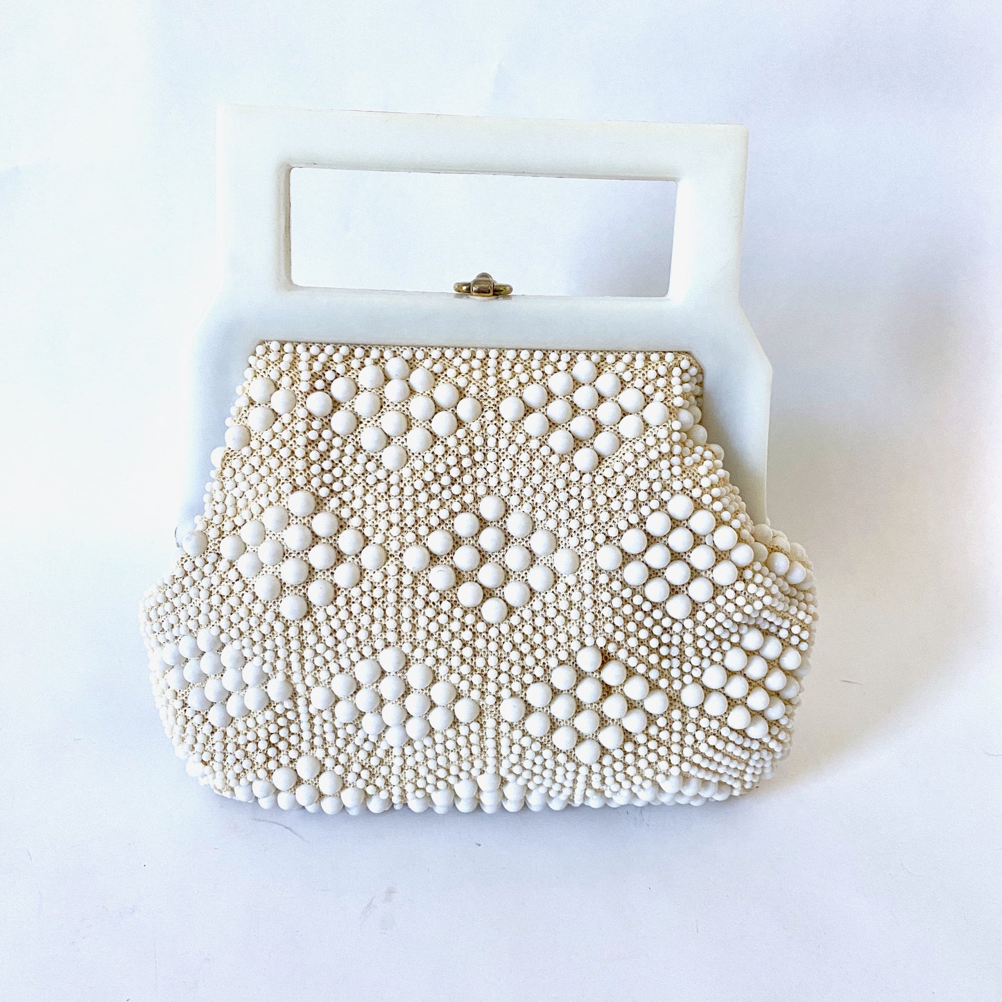 1960 Lumured Corde Bead Purse Wedding Handbag Spring Purse