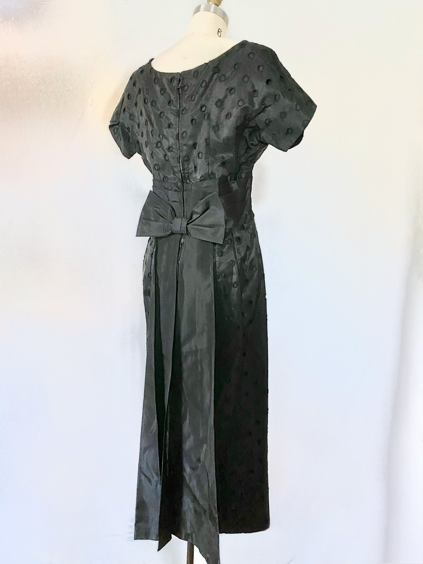 1950s Black Bow Train Wiggle MOD Vintage Bombshell Tall Marsha Young Originals Dress