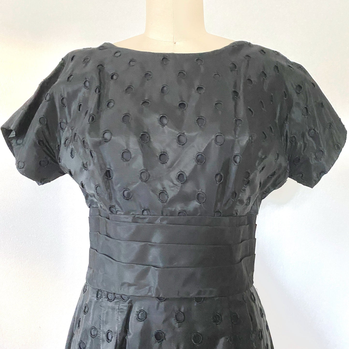 1950s Black Bow Train Wiggle MOD Vintage Bombshell Tall Marsha Young Originals Dress