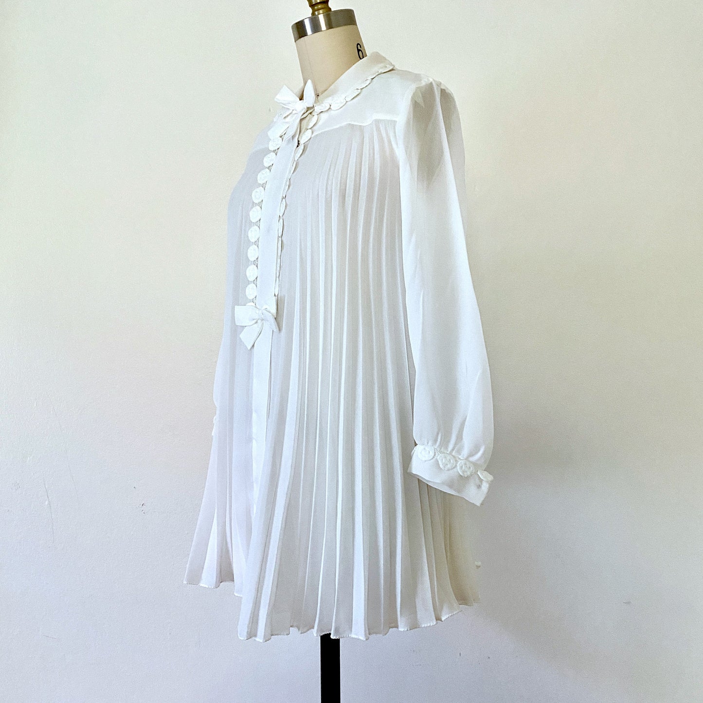 1960s Odette Barsa Peignoir Vintage Boudoir Lingerie Bridal Nighty White Wedding SM