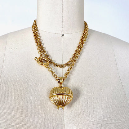 80s GIVENCHY Rare Vintage Givenchy Haute Couture Ribbed Heart Necklace Gold Plated Toggle Signed Pearl Heart