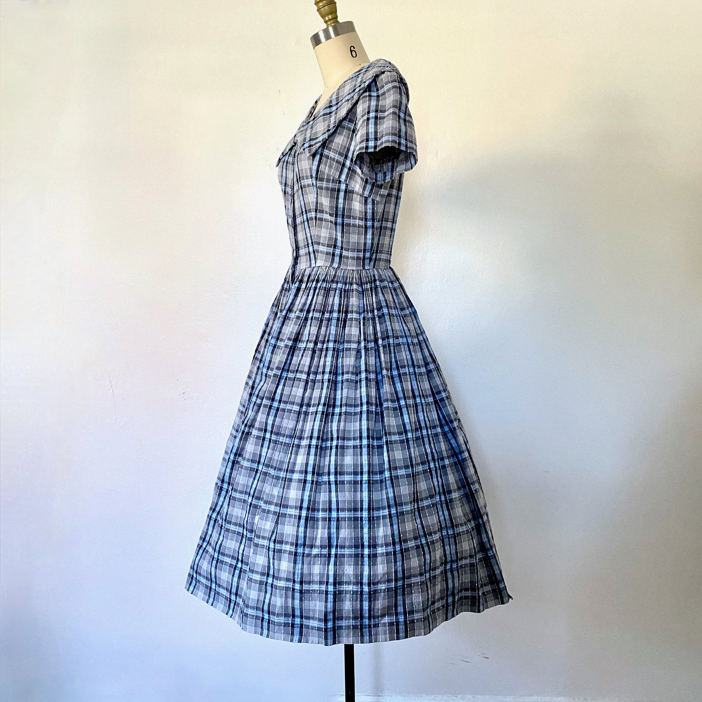 1950s Cotton Plaid Day Dress Full Skirt Fit and Flair Pinup Girl Vintage Shirtwaist dress Mrs Maisel Sz 6/8