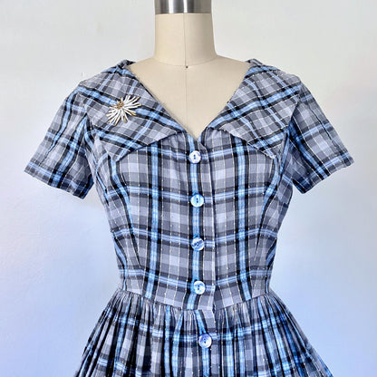 1950s Cotton Plaid Day Dress Full Skirt Fit and Flair Pinup Girl Vintage Shirtwaist dress Mrs Maisel Sz 6/8